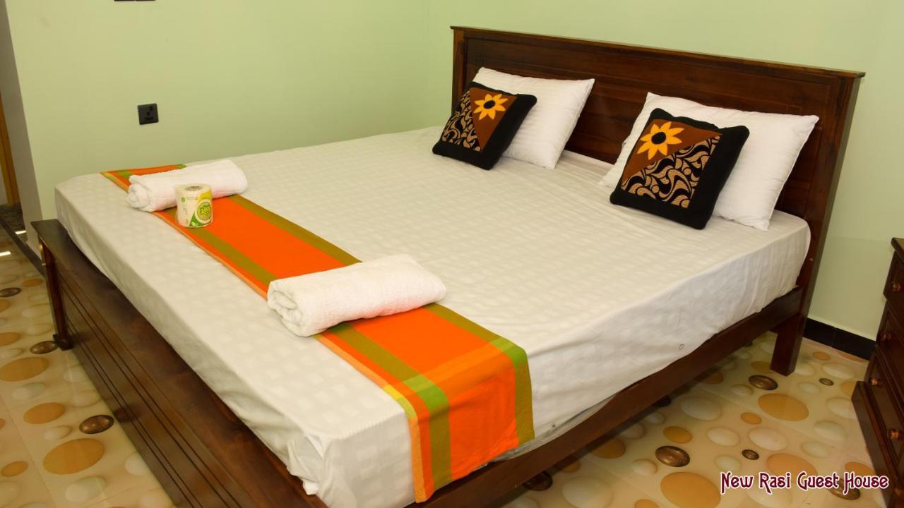 New Rasi Guest House 담불라 외부 사진
